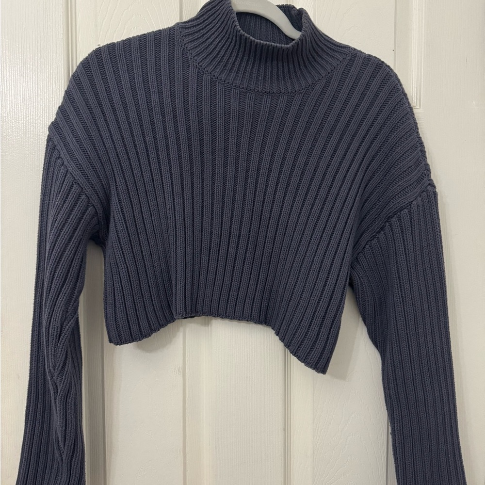 Small blue cropped sweater